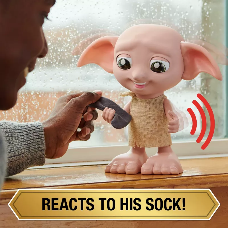 Giocattolo interattivo Wizarding World Harry Potter Dobby con funzione parlante AAA multicolore