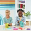 Kinetic Sand, set Ultimate Sandisfying con 2lbs di sabbia da gioco (rosa, giallo e turchese), 10 strumenti e stampi, giocattolo sensoriale per bambini da 7 anni