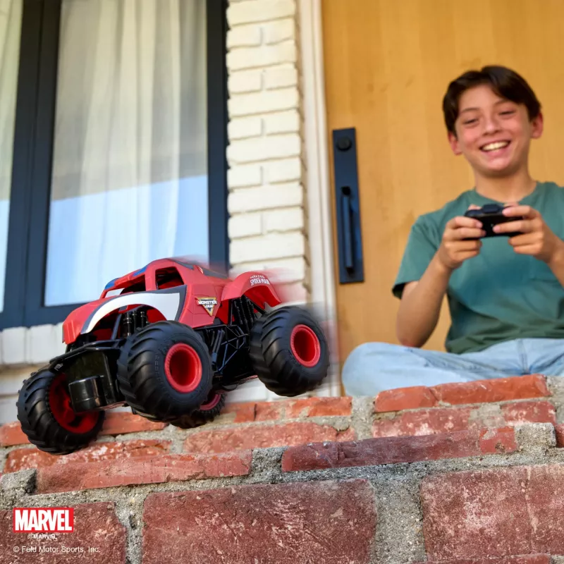 Monster Jam, Marvel The Amazing Spider-Man Monster Truck RC, scala 1:24, giocattolo per bambini e bambine da 4 anni