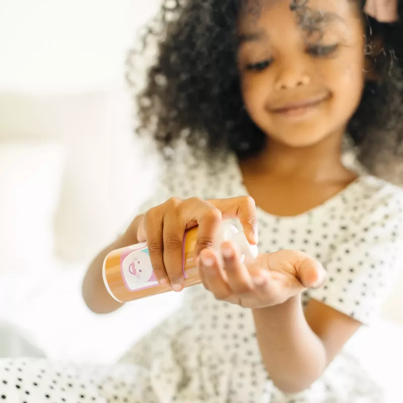 Melissa & Doug Love Your Look set trucco per giocare – 16 pezzi per gioco di ruolo pulito (NON CONTIENE COSMETICI REALI)