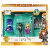 Wizarding World Harry Potter, Magical Minis negozio di dolciumi Honeydukes con 2 figure esclusive e 5 accessori, giocattolo per bambini da 6 anni