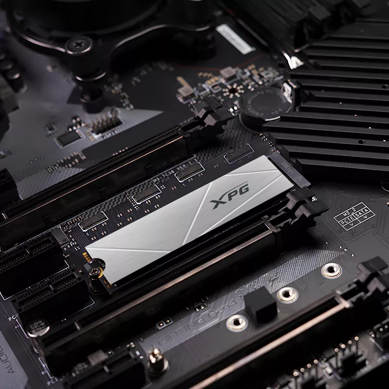 SSD ADATA 1 TB M.2 PCI Express 4.0 NVMe GAMMIX S60