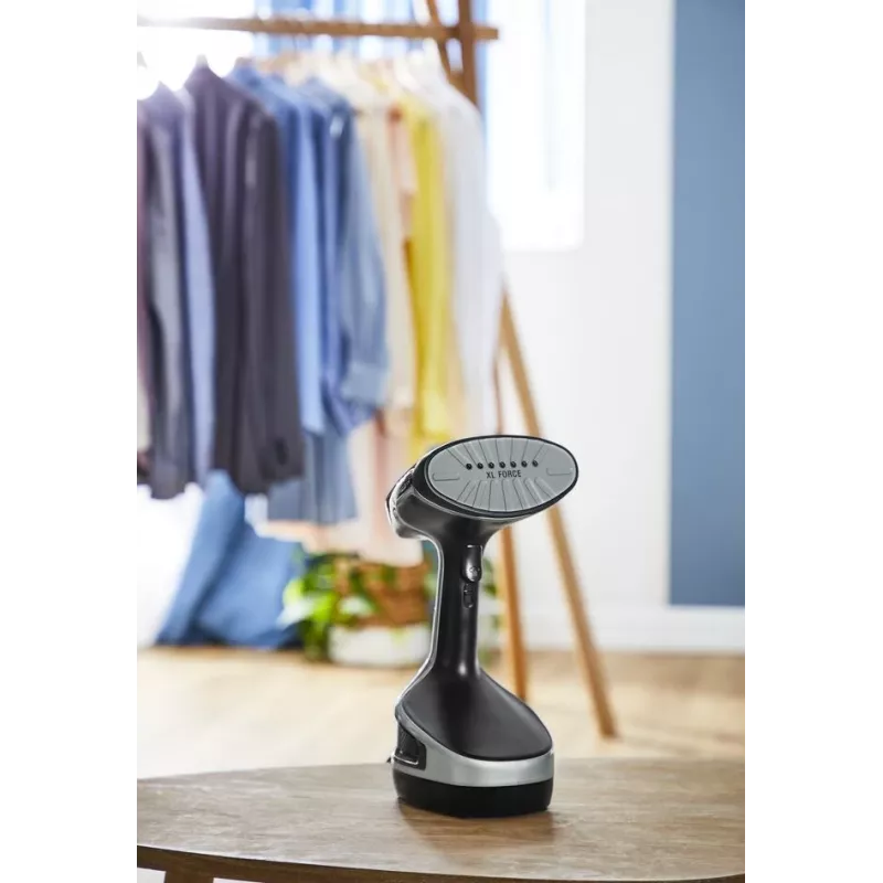 Tefal Acces Steam Force DT8250 ferro da stiro a vapore verticale 0,2 l 2000 W nero