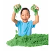 Kinetic Sand, 2 libbre di sabbia da gioco verde, giocattoli sensoriali modellabili per bambini, sacchetto richiudibile (la confezione può variare), per bambini dai 3 anni