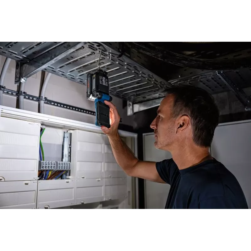 Bosch Professional GLI 18V-800 lampada da lavoro a batteria, 800 lm