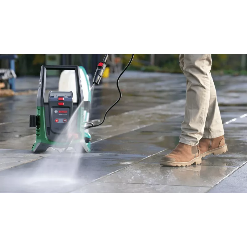 Idropulitrice Bosch UniversalAquatak 36V-100 — 100 bar, a batteria 36V