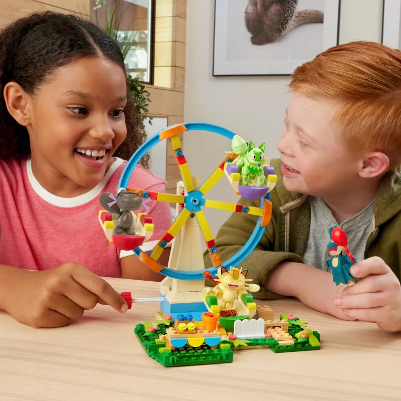 MEGA Pokémon Riesenrad-Spaß set di costruzioni, con 4 action figure (393 pezzi) per bambini