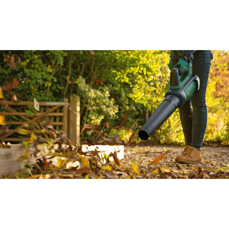 Bosch AdvancedLeafBlower 36V-750 soffiatore a batteria, 36 V, 1x 2,0 Ah, caricabatterie, 750 m³/h, 100-200 km/h, brushless, 3,5 kg, verde/nero