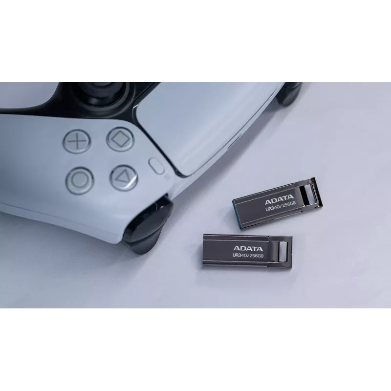 ADATA UR340 chiavetta USB 256 GB USB Type-A 3.2 Gen 1, velocità di lettura fino a 100 MB/s, nera