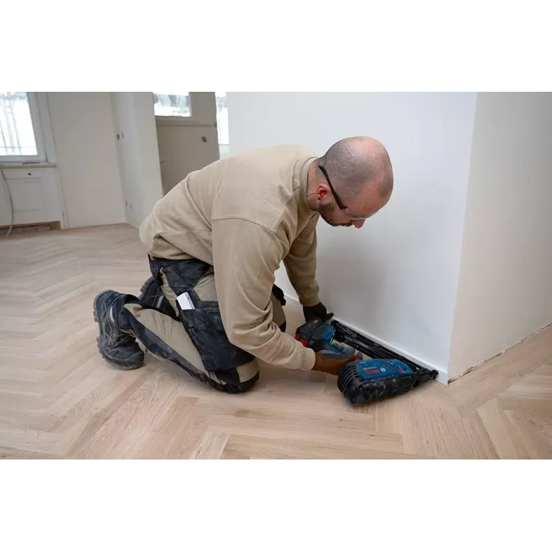 Chiodatrice per legno a batteria Bosch GNH 18V-64 MD Professional solo