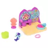 Playset camera deluxe Spin Master Gabby's Dollhouse – Wellness Room con figura giocattolo suricato