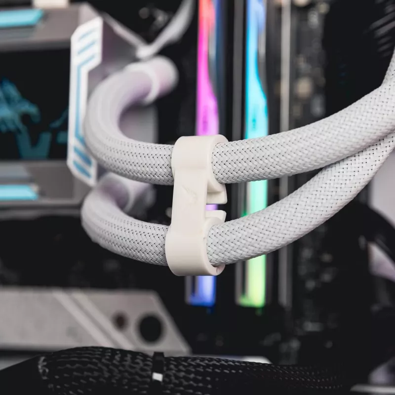 Dissipatore liquido All-in-One VALKYRIE Syn 240 ARGB bianco