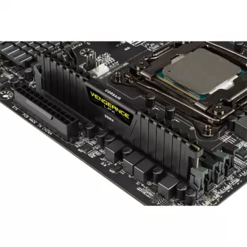 CORSAIR memoria 8GB DDR4 3000MHz C16 Lpx nero