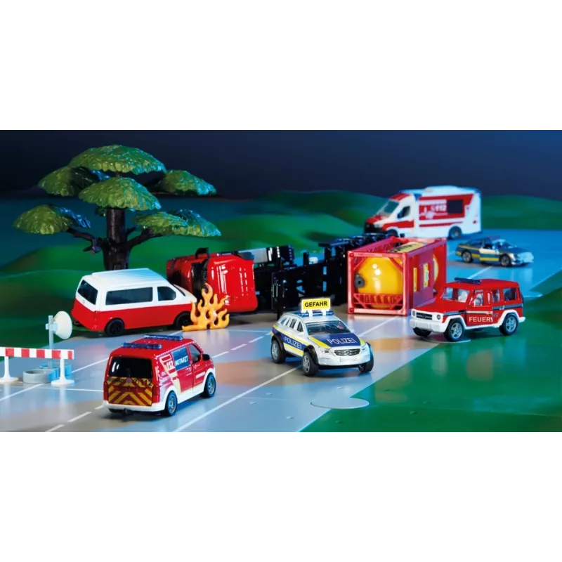 Siku Mercedes-Benz E-Klasse All Terrain 4X4 Polizia modello auto della polizia preassemblato 1:50