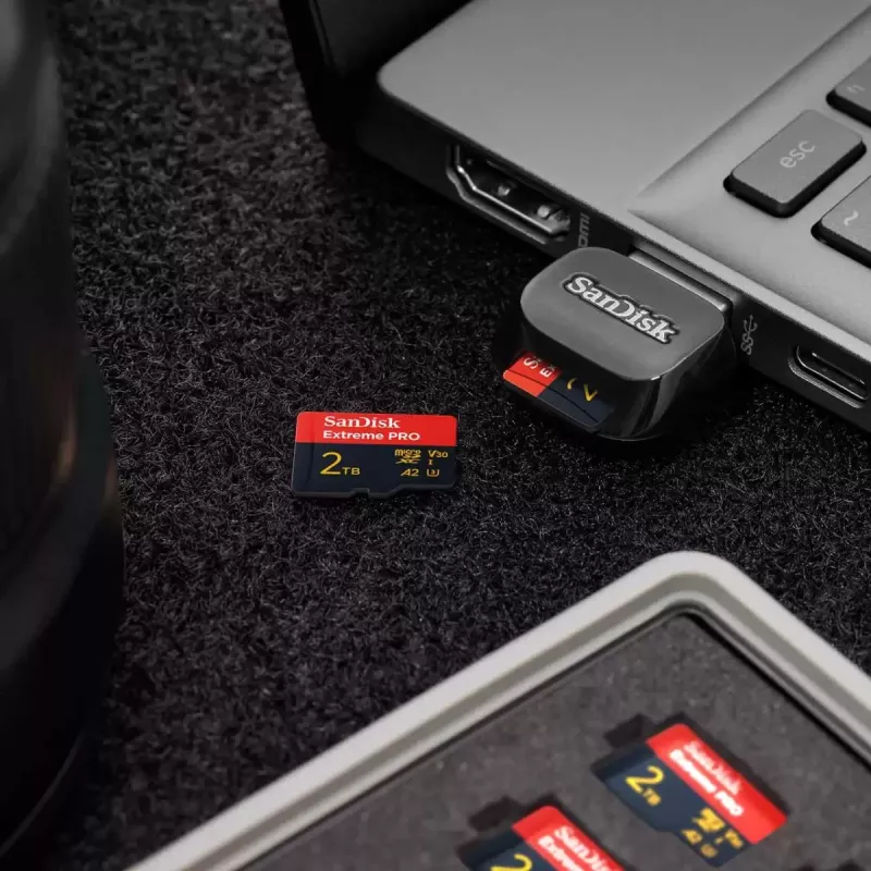 WESTERN DIGITAL Extreme PRO micro SDXC 2 TB + adattatore SD