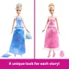 Disney Princess 2 in 1 storie Cinderella bambola moda con 2 top intercambiabili, 2 gonne e 9 accessori