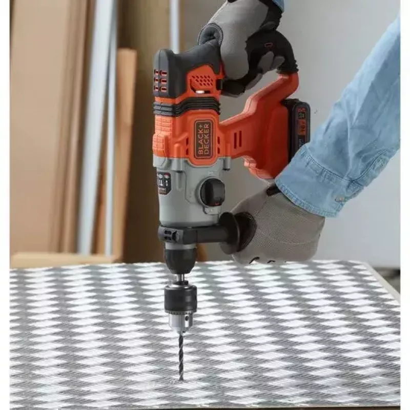 Trapano Black & Decker BCD900B-XJ