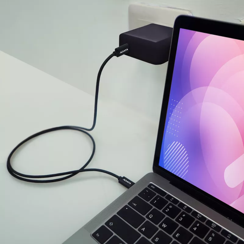 Cavo USB-C a USB-C ADATA CACC-200PN-BK, USB 2.0, 2 m, nero