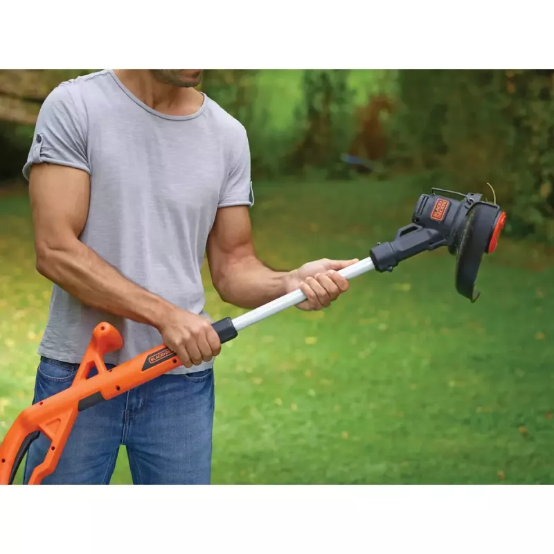 Black & Decker ST182320-QW tagliabordi a batteria, 18 V, 2,0 Ah Li-Ion, larghezza di taglio 25 cm, con batteria e caricabatterie, arancione/nero