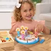 Melissa & Doug torta di compleanno – cibo giocattolo in legno con decorazioni da mescolare e 7 candeline