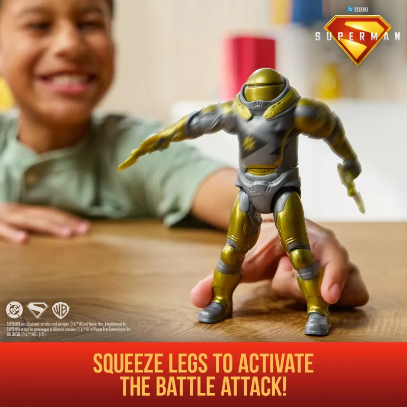 Action figure Superman Hammer of Boravia 6 pollici, stile film, include 2 accessori, oro/grigio