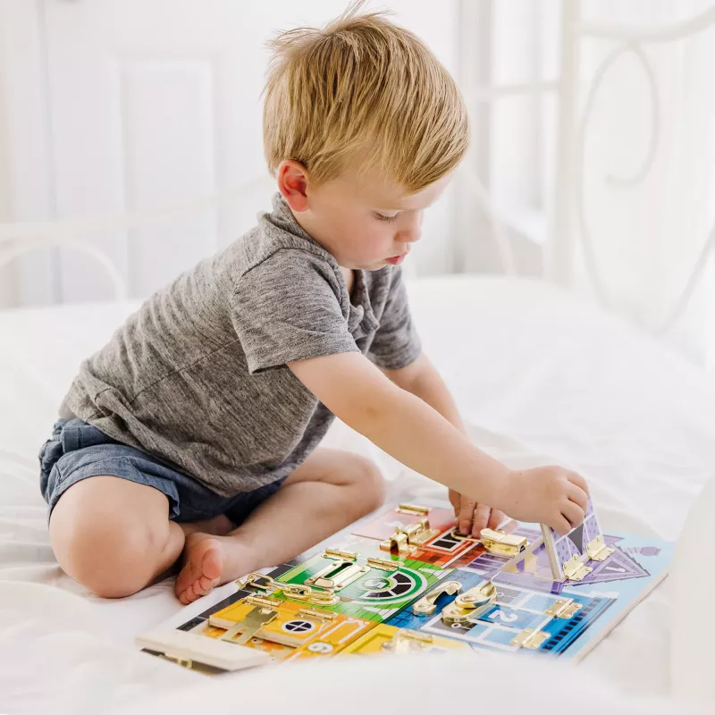 Melissa & Doug MDT MSK Latches Board Display GML, 3 anni, legno, multicolore