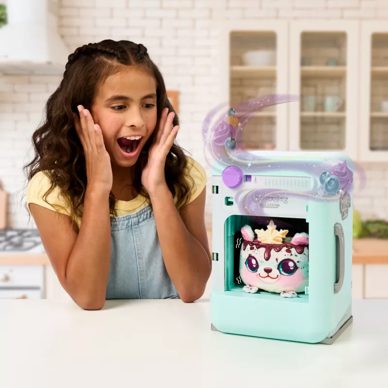 Moose Toys Cookeez Makery Freezy Cakez, bambino/bambina, 5 anni, con suono