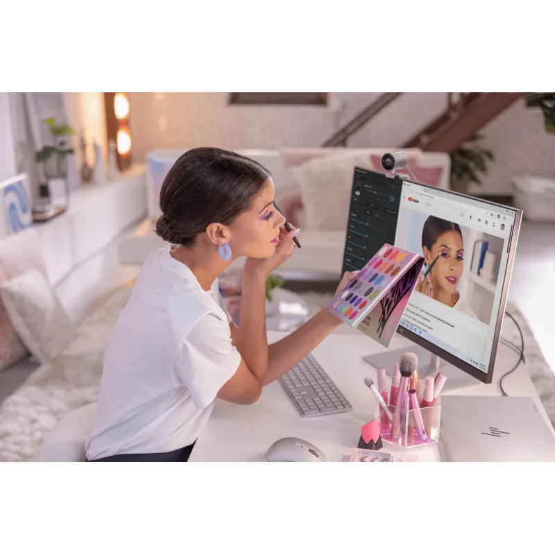 HP 950 webcam 4K, 3840 x 2160 pixel, Full HD, 30 fps, 1x, Auto, Auto