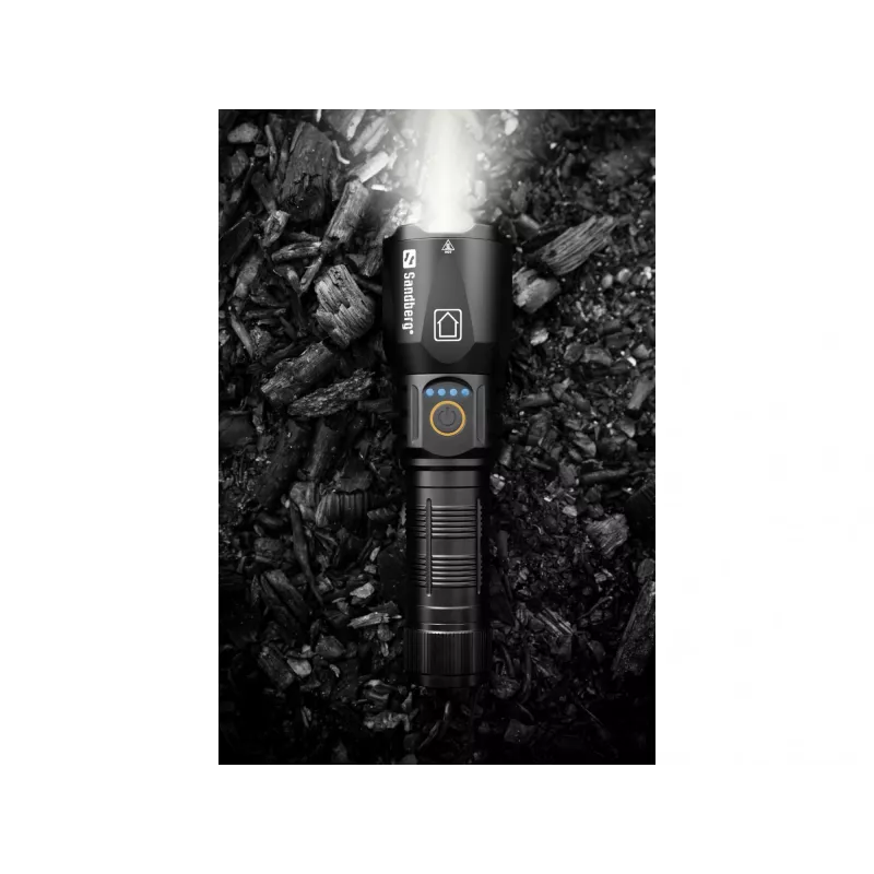 Sandberg Survivor Torch Powerbank 5000, torcia portatile, nero, alluminio, IPX4, -30 – 40 °C, FCC, RoHS, UKCA, CE
