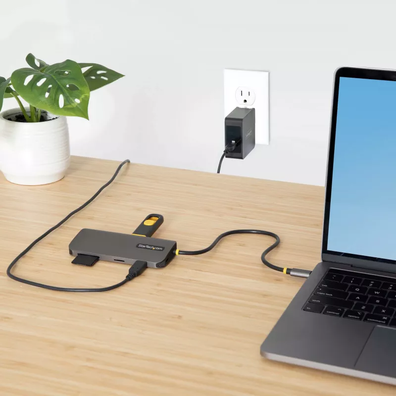 StarTech.com adattatore multiporta USB-C – video HDMI 4K 60Hz, hub USB-A a 3 porte 5Gbit/s, 100W USB Power Delivery pass-through/GbE/SD/MicroSD, cavo 30cm, docking station portatile per laptop