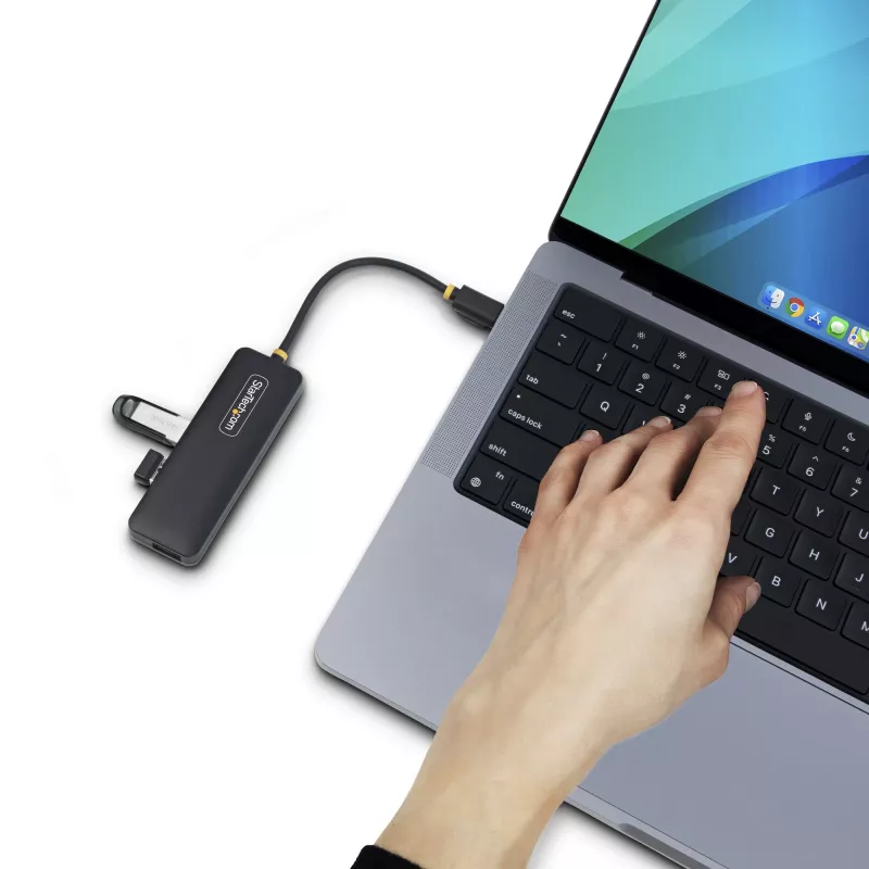 Hub USB-C a 4 porte StarTech.com, 5 Gbit/s, da USB-C a 4x USB-A, bus-powered, mini hub da viaggio compatto, splitter USB 3.0 multi-porta, hub portatile, protezione da sovracorrente