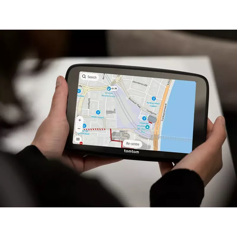 Navigatore GPS portatile TOMTOM GO con touchscreen da 7 pollici, 32 GB, mappe Europa, nero