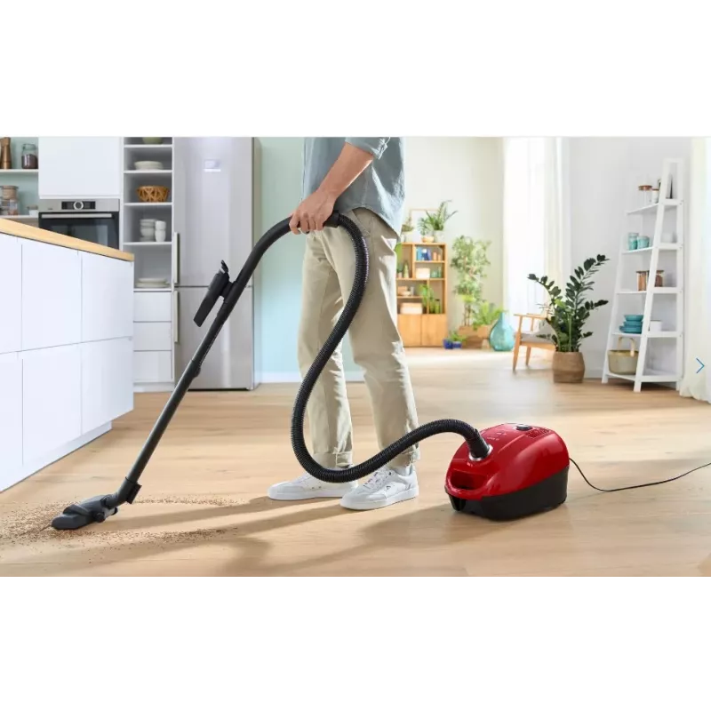 Aspirapolvere a traino Bosch Serie 4 BGD38RD1H, 600 W, 4 L sacchetto, pulizia a secco, rosso