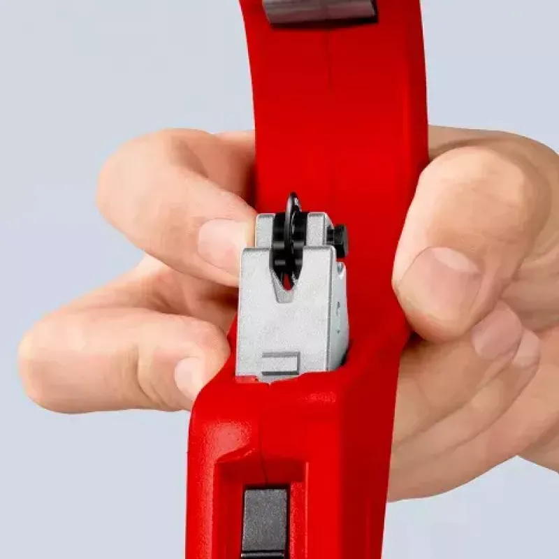 Tagliatubi Knipex 90 31 03 BK adatto per ottone, rame, acciaio