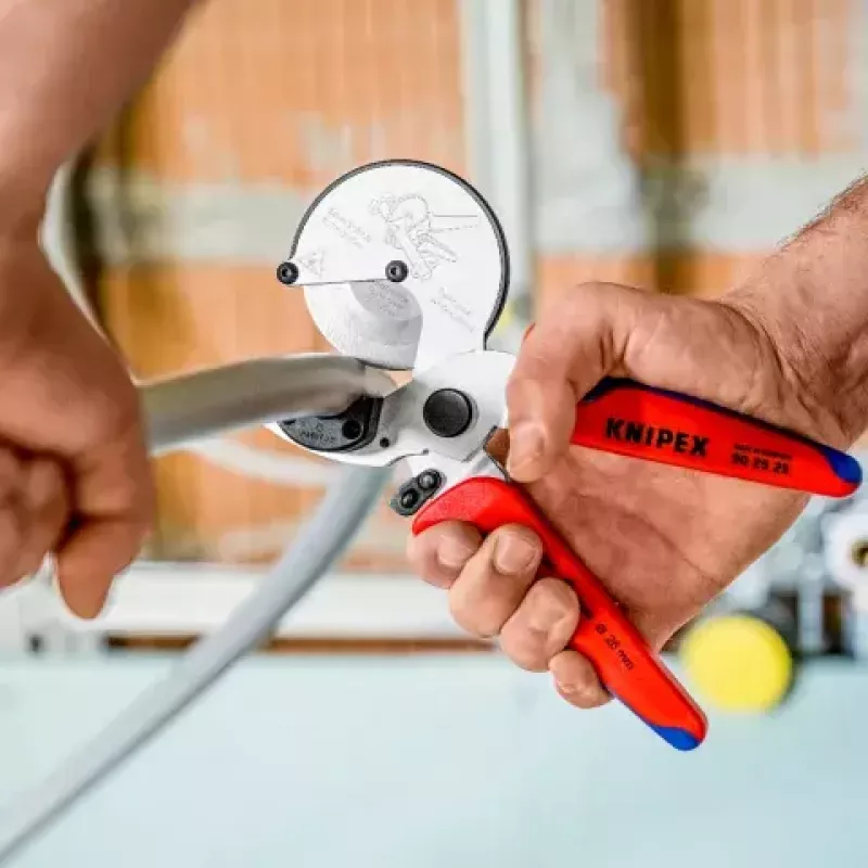 Knipex 90 25 25 tagliatubi per tubi compositi e in plastica