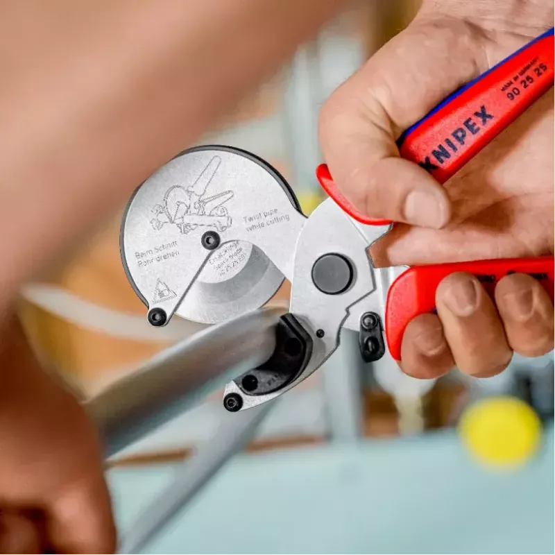 Knipex 90 25 25 tagliatubi per tubi compositi e in plastica
