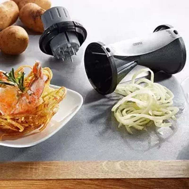 Tagliaverdure a spirale manuale GEFU Spirelli 2.0 nero argento in plastica e acciaio inox
