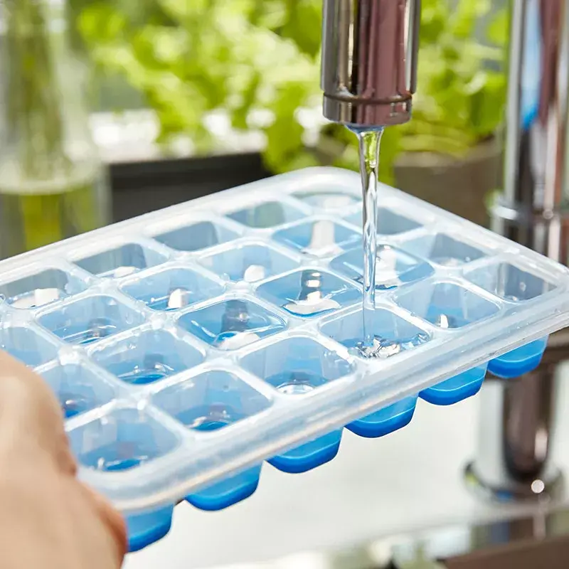 EMSA 514549 contenitore per alimenti stampo per cubetti di ghiaccio blu, trasparente 1 pz.