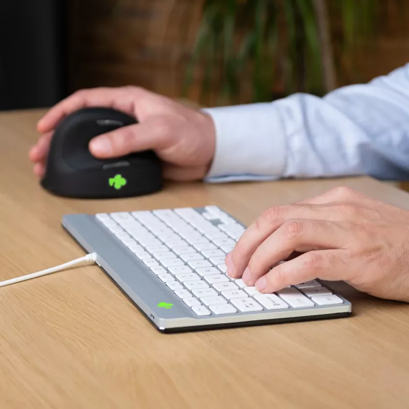 Tastiera ergonomica R-Go Tools R-Go Compact Break, tastiera compatta con software per pause, QWERTY (US), con filo, bianco