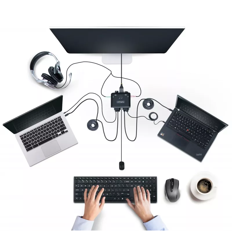 Switch KVM StarTech.com 2 porte USB-C con cavi, uscita DisplayPort 4K 60Hz, KVM compatto con cavi USB Type-C/audio da 1,2 m integrati, alimentato dal bus - pulsante telecomando/commutazione hotkey