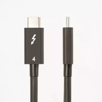 Cavo Thunderbolt 4 StarTech.com 0,5 m – 40 Gbit/s – 100W PD – video 4K/8K – cavo Thunderbolt certificato Intel – compatibile con USB 4/Thunderbolt 3/USB 3.2/USB Type-C/DisplayPort