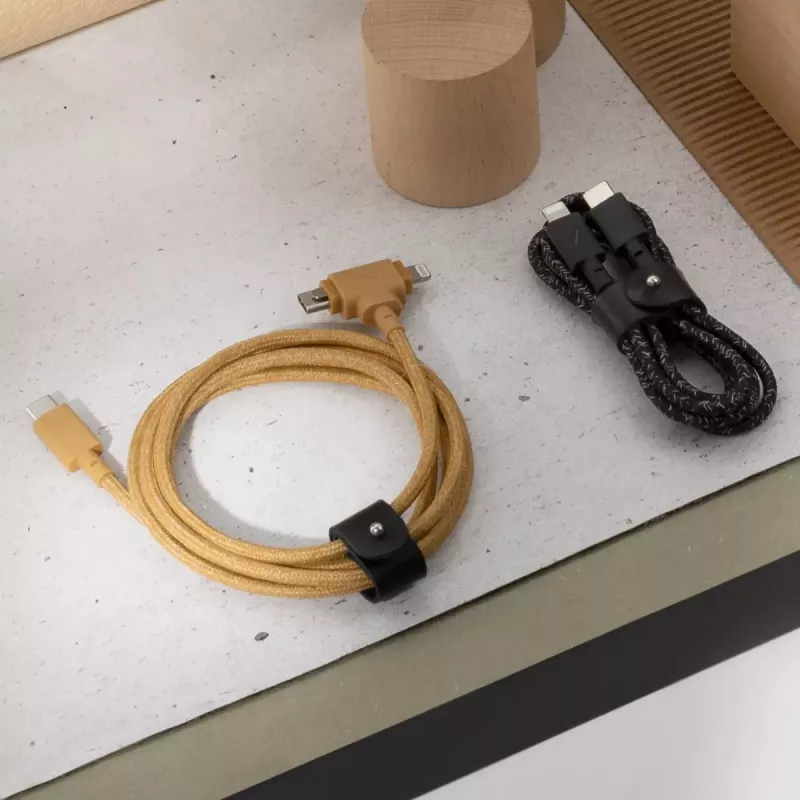 Cavo USB-C Native Union Belt cavo Duo 1,5 m USB‑C a USB‑C/Lightning nero