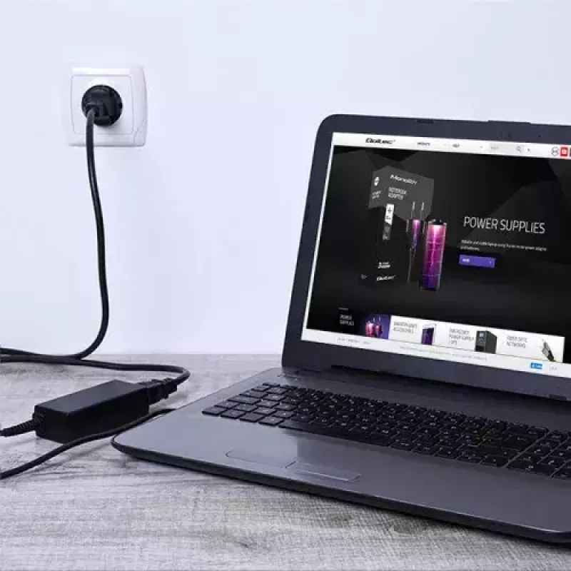 Caricabatterie Qoltec 52408 Indoor AC per laptop 19V 2.1A nero