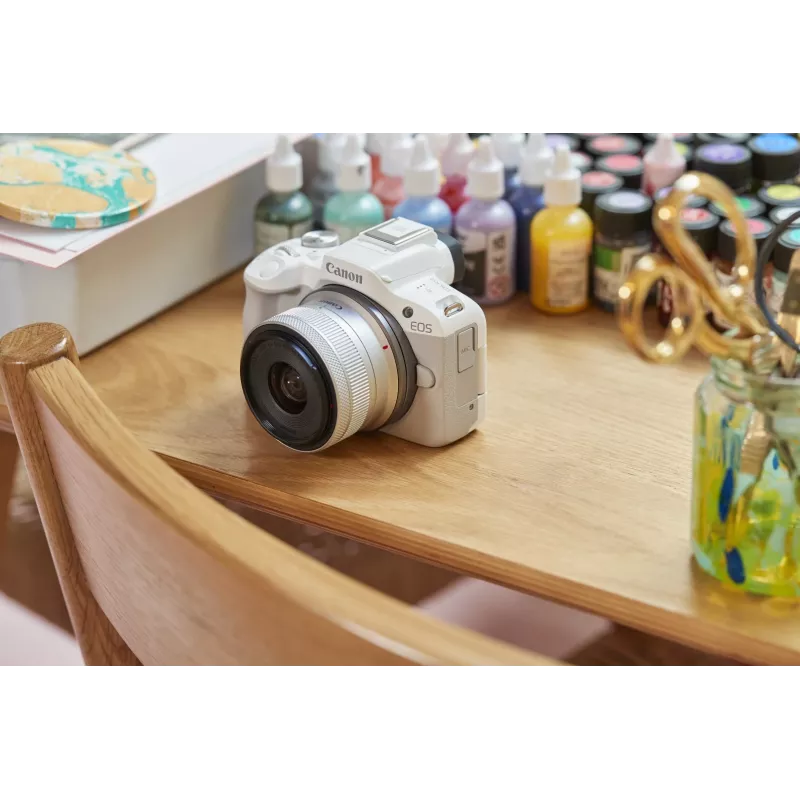 Fotocamera MILC Canon EOS R50 bianca 24,2 MP 4K Ultra HD