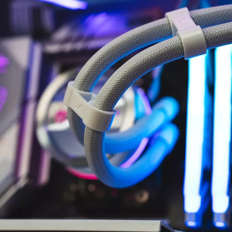 Valkyrie Dragonfang 240 ARGB dissipatore a liquido AIO, bianco