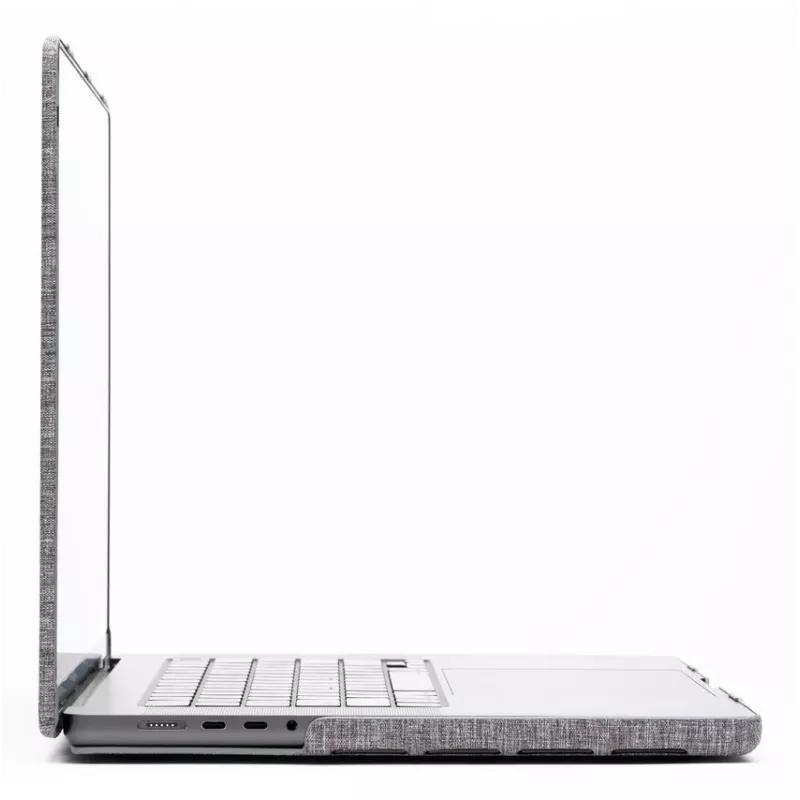 Custodia rigida Zagg per MacBook Air 13 (M3/M2) – Smoke, custodia protettiva su misura