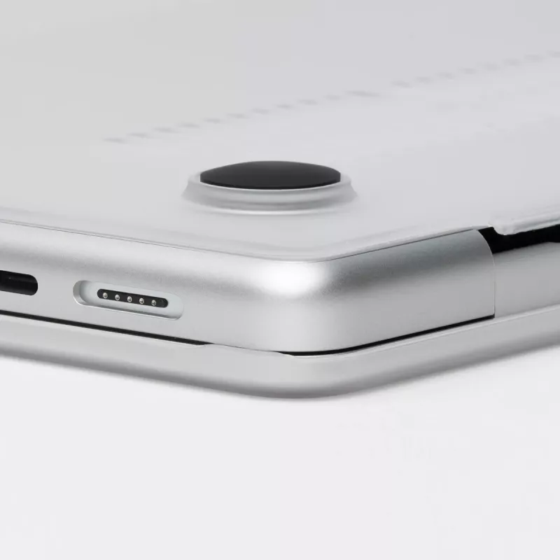 Custodia rigida Zagg per MacBook Pro 16 M3/M2/M1 Clear – guscio protettivo trasparente