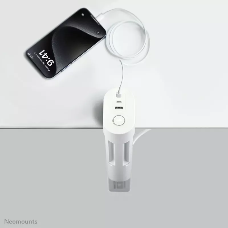 Neomounts DS22-840WH6 Presa da scrivania con morsetto e porte USB-C e USB-A – ricarica rapida