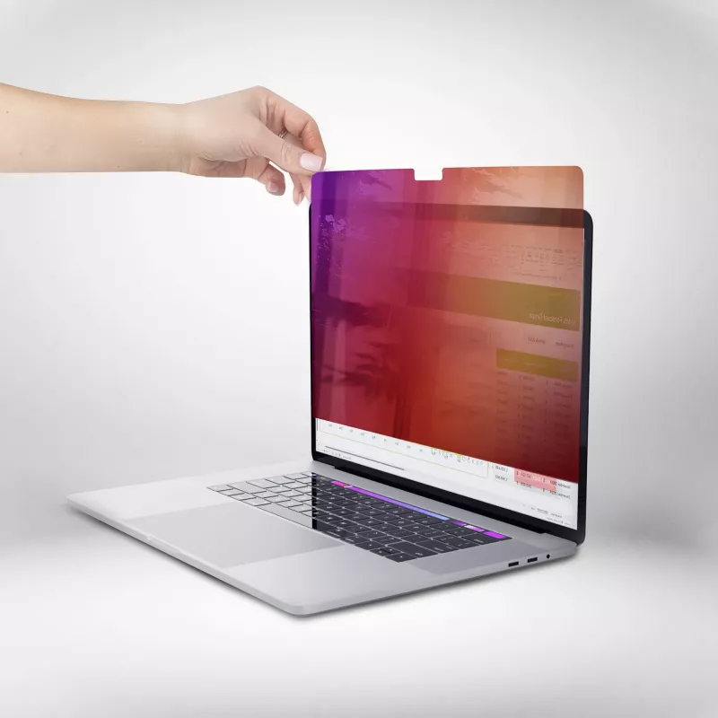 StarTech.com filtro privacy per MacBook Pro 16