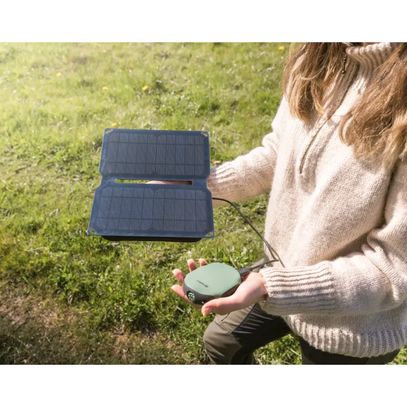 Sandberg caricabatterie solare 10W 2xUSB outdoor universale nero